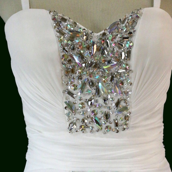 NWT TERANI White Beaded Ruched High-Low Bridal - Picture 4 of 8